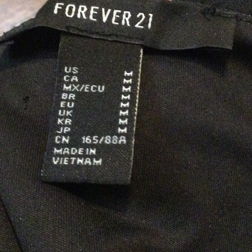 Forever 21 shiny gown size Medium - Picture 6 of 7